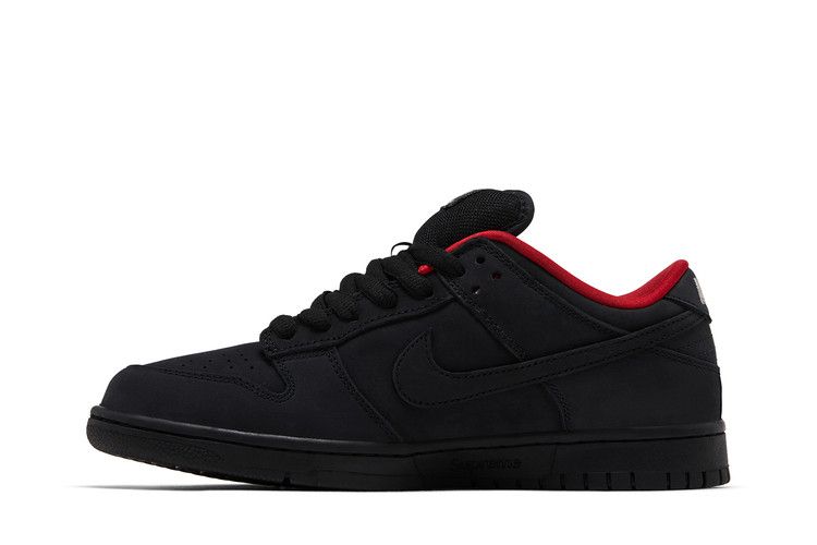Supreme x Nike Dunk Low SB 'Black'