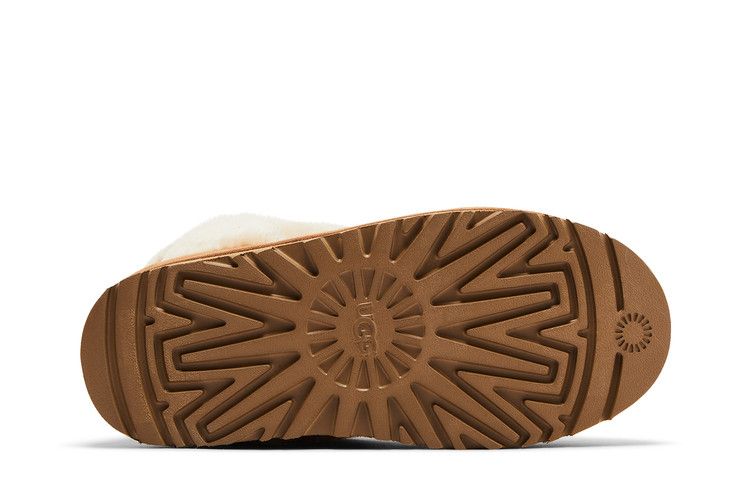 UGG Wmns Classic Chillapeak Boot 'Chestnut'