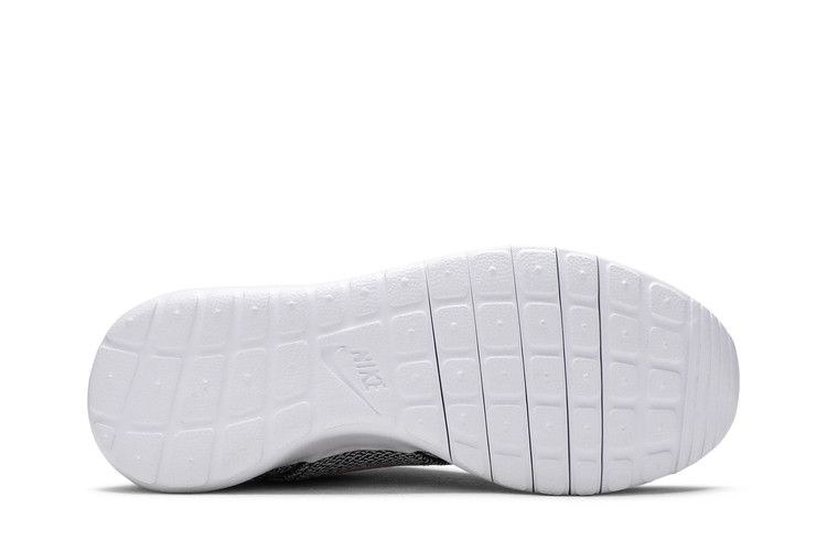 Nike Roshe One GS 'Barely Rose'