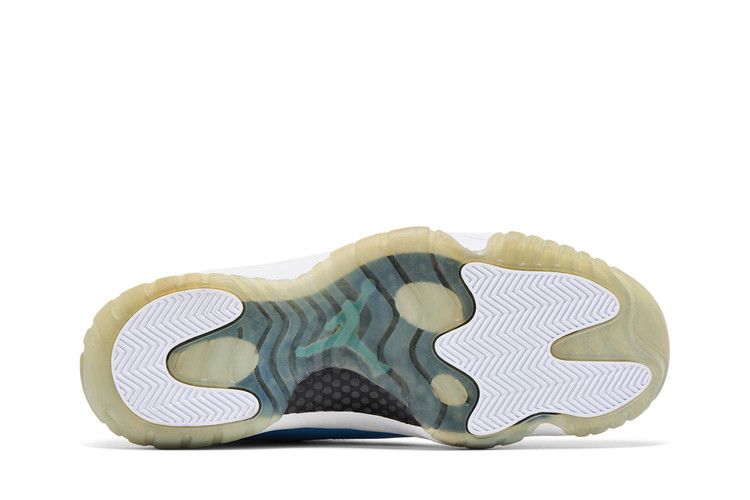 Air Jordan 11 Retro 'Pantone'