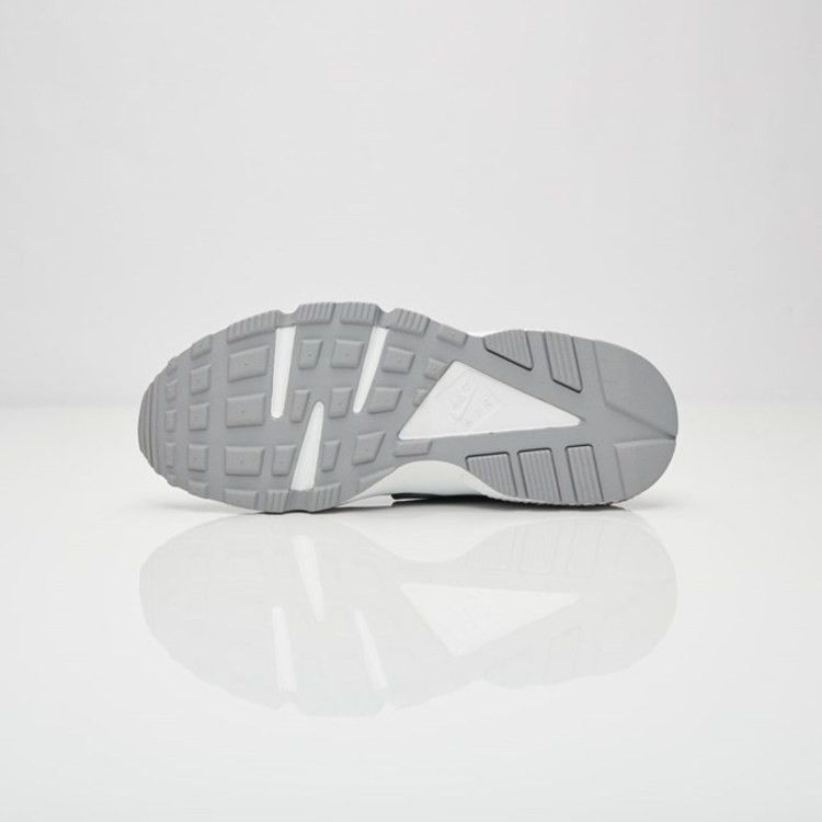 Nike Wmns Air Huarache Run SE 'Metallic Silver'