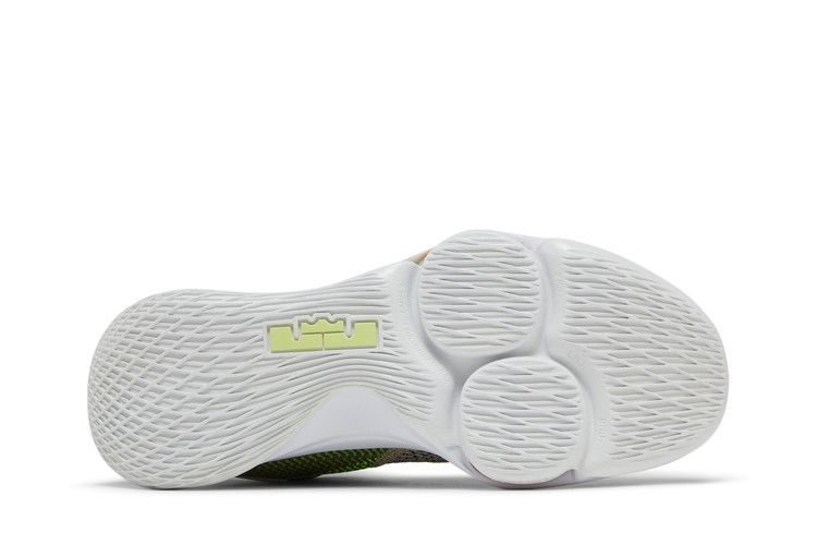 Nike LeBron Witness 4 'String Volt'