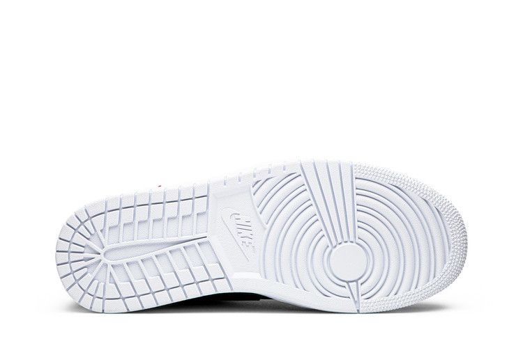 Paris Saint-Germain x Air Jordan 1 Low