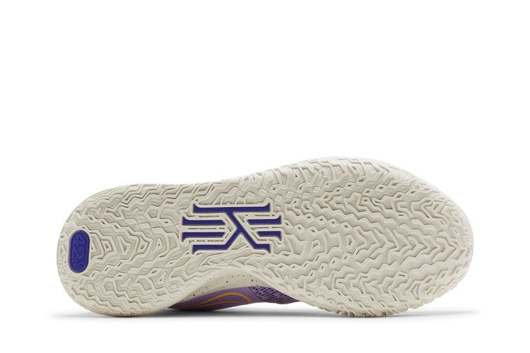 Nike Kyrie 7 'Daughters'