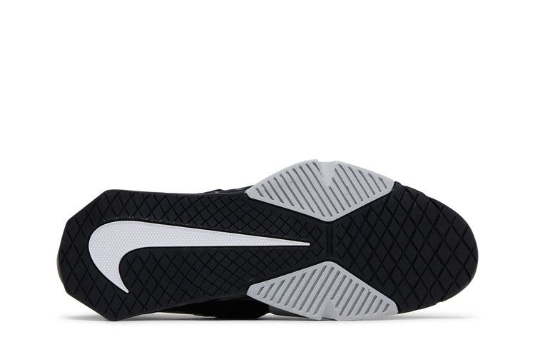 Nike Savaleos 'Black White' Sample