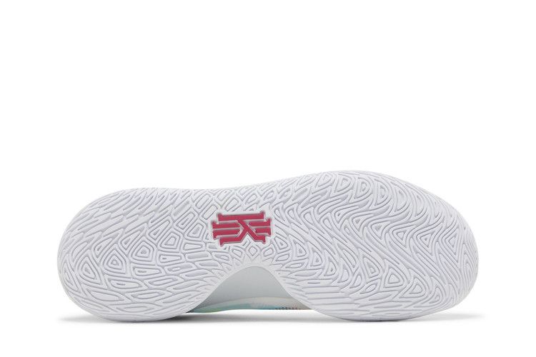 Nike Kyrie Flytrap 5 '1 World 1 People'