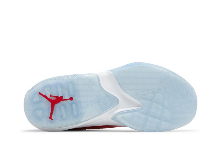 Air Jordan Max Aura 3 'University Red'