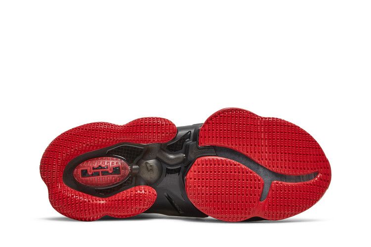 Nike LeBron 19 EP 'Bred'