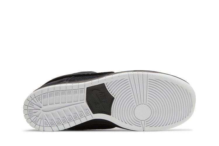 Gnarhunters x Nike Dunk Low SB 'Black'