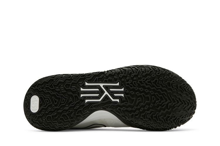 Nike Kyrie 7 TB 'White'