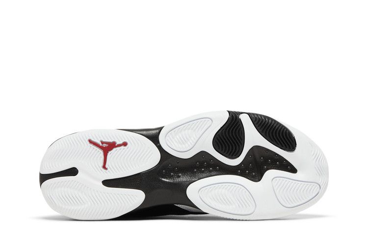 Air Jordan Max Aura 4 'Black Gym Red'