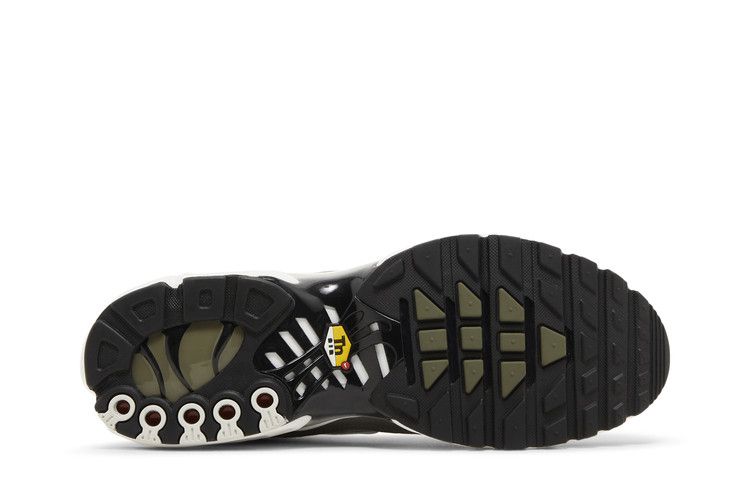 Nike Air Max Plus SE 'Flat Pewter'