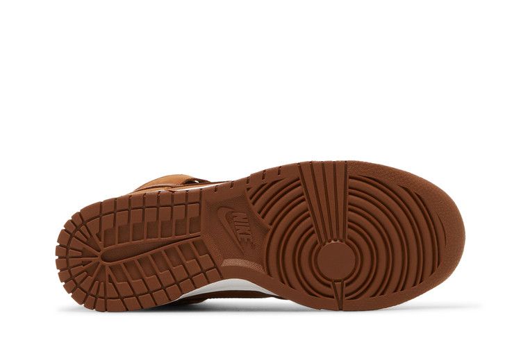 Nike Wmns Dunk High Premium 'Pecan'