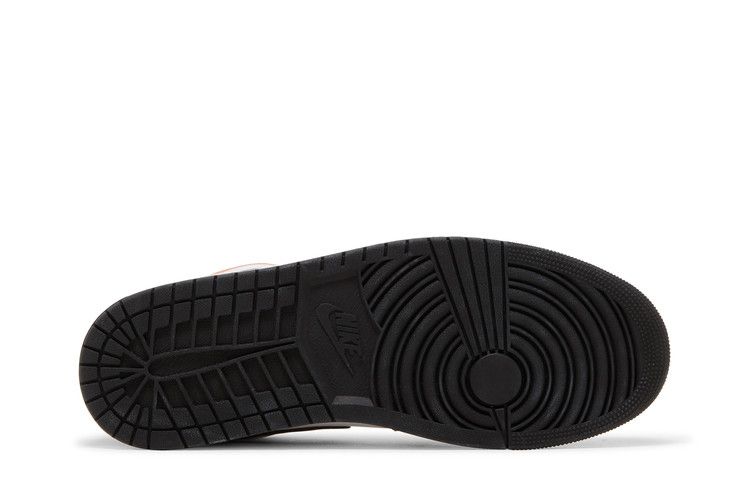 Air Jordan 1 Low SE 'Flight Club'