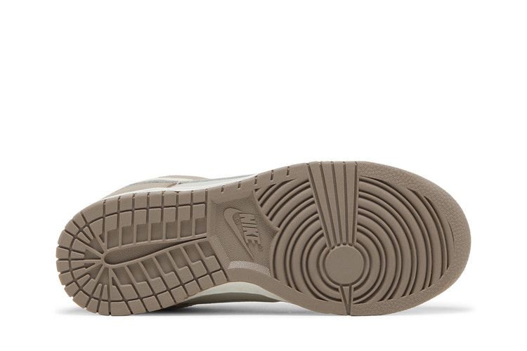 Nike Wmns Dunk Low 'Moon Fossil'