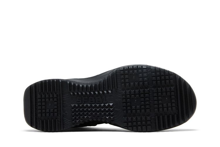Nike SFB B2 'Triple Black'