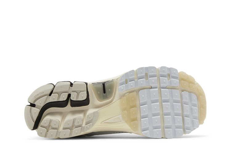 Nike Air Zoom Vomero 5 'Supersonic'