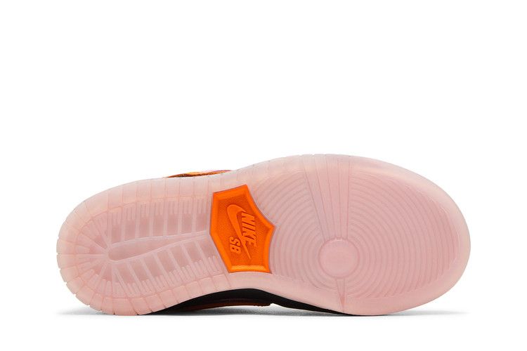 The Powerpuff Girls x Nike Dunk Low Pro SB QS PS 'Blossom'