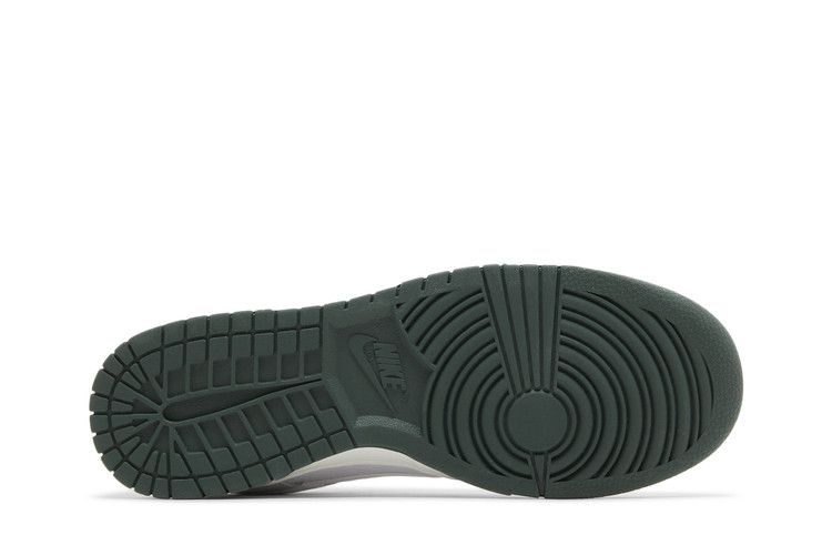 Nike Dunk Low SE 'Photon Dust Vintage Green'
