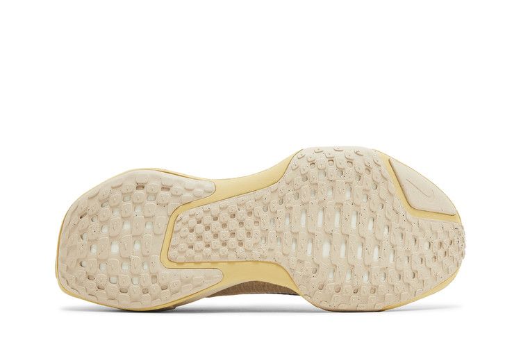 Nike ZoomX Invincible 3 'Sand Drift Concord'