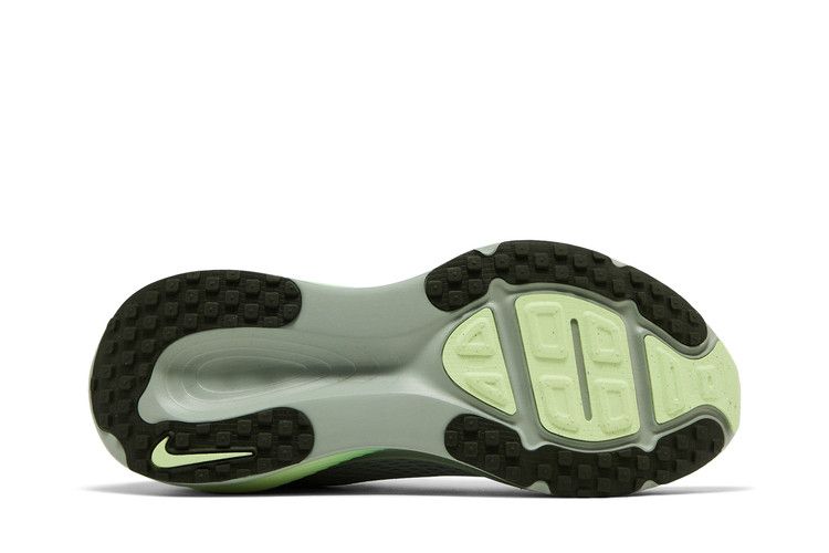 Nike Vomero 18 'Dusty Olive'