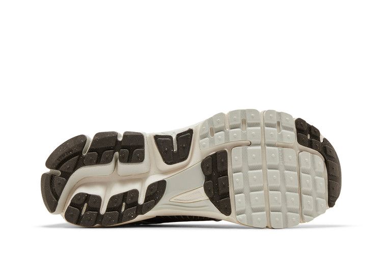 Nike Wmns Zoom Vomero 5 'Light Bone Sesame'
