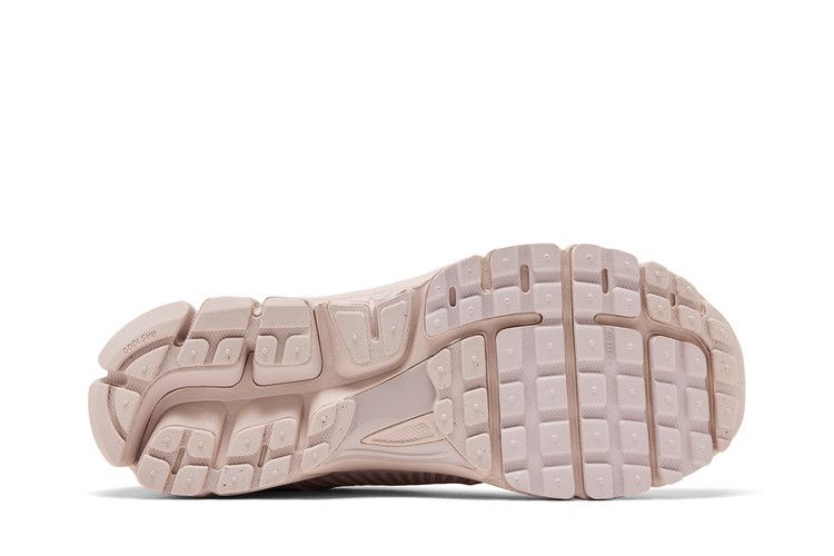 Nike Wmns Zoom Vomero 5 'Silt Red/Red Stardust/Vast Grey'