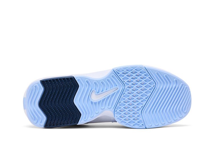 Nike LeBron Witness 8 'UNC'