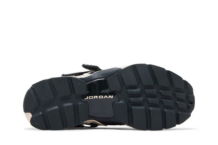 Air Jordan Wmns Jordan Trunner LX 'Light Orewood Brown'