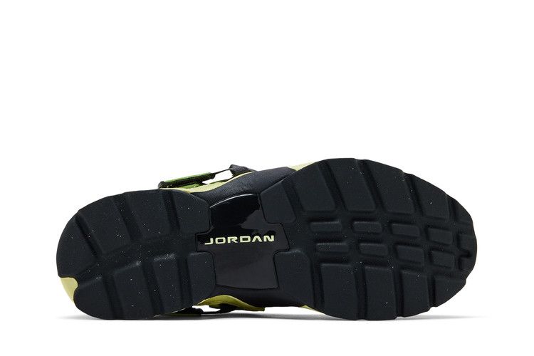 Air Jordan Wmns Jordan Trunner LX 'Luminous Green'