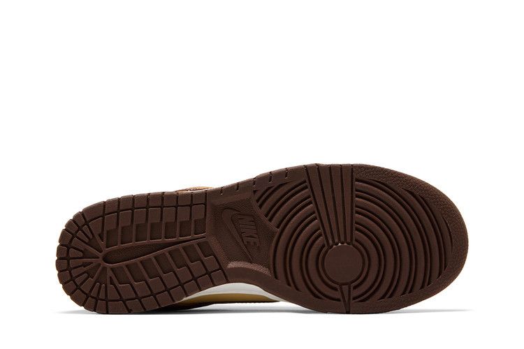 Nike Wmns Dunk Low SE 'Desert Ochre Fauna Brown'