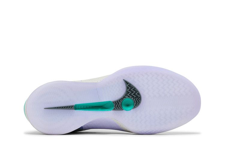 Titan x Nike Wmns Sabrina 2 'Make Space'