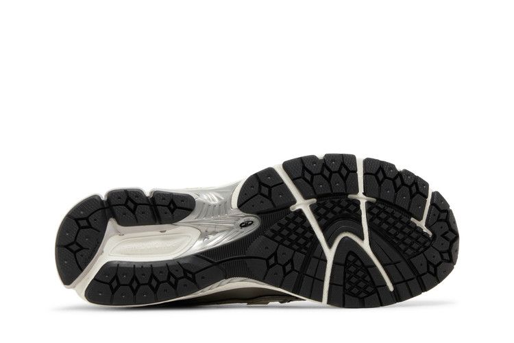 New Balance 1906R 'Silver Metallic Black'