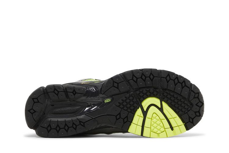 New Balance Men's 1906R 'Volt Silver'