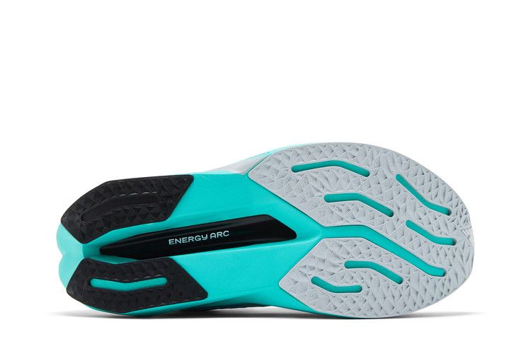 New Balance FuelCell SuperComp Trainer v3 'Cyber Jade'