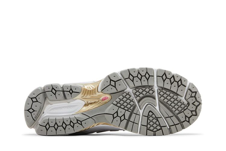 New Balance 1906R 'Silver Metallic Dragon Berry'