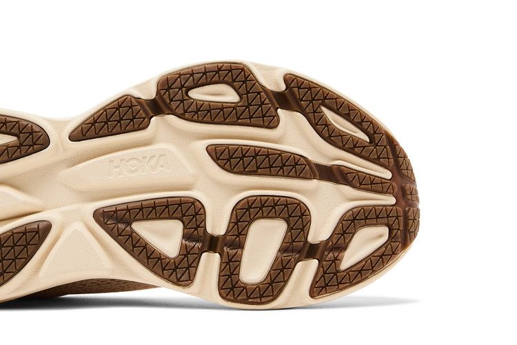 HOKA Bondi 8 'Shifting Sand Vanilla'