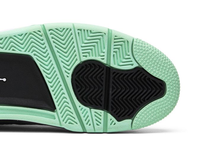 Air Jordan 4 Retro 'Green Glow'