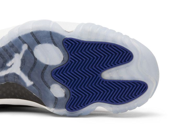Air Jordan 11 Retro 'Space Jam' 2016