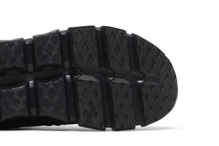 ON Cloudswift 3 AD 'All Black'