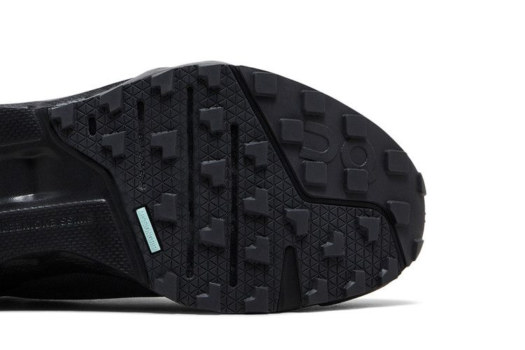 ON Cloudsurfer Trail 'Eclipse Black'