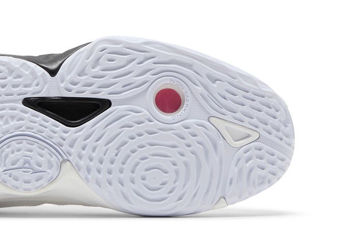 Mizuno Wave Momentum 3 'White Black'