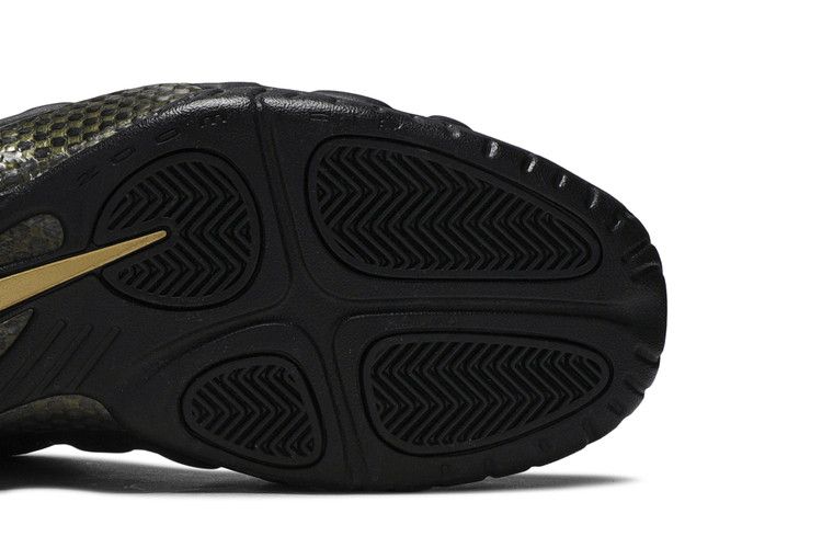 Nike Air Foamposite Pro 'Black Metallic Gold'