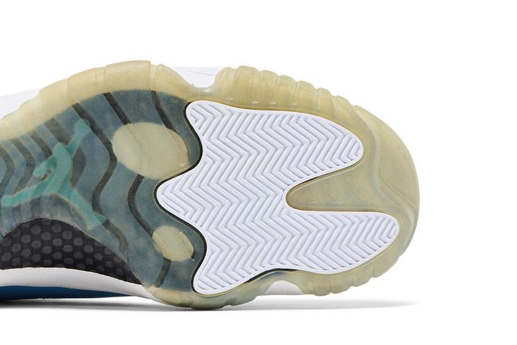 Air Jordan 11 Retro 'Pantone'