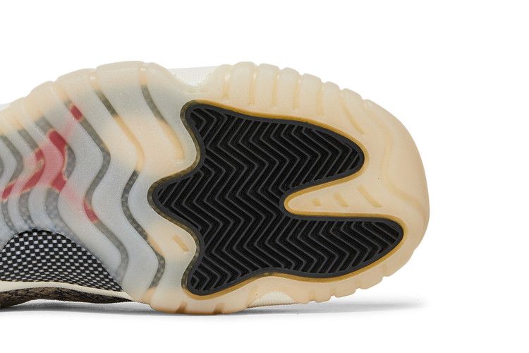 Air Jordan 11 Retro Low GS 'Light Bone Snakeskin'