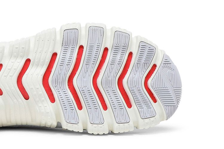 Nike Wmns Free Metcon 3 'Football Grey Bright Crimson'