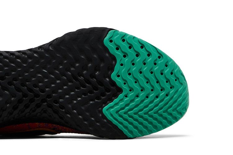 Nike Wmns Epic React Flyknit 2 'Black Ember Glow'