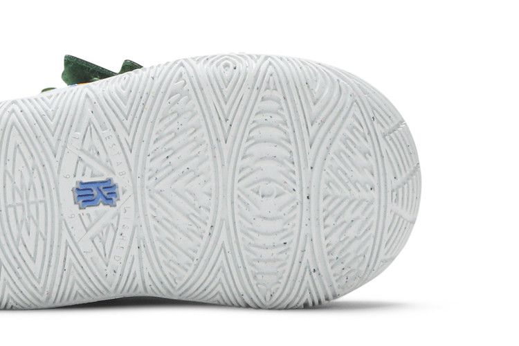 SpongeBob SquarePants x Nike Kyrie 5 TD 'Pineapple House'