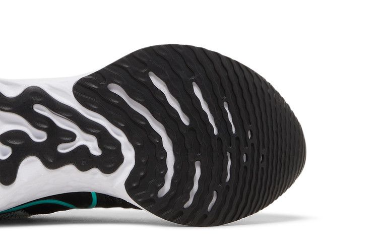Nike Wmns React Infinity Run Flyknit 2 'Black Aurora Green'