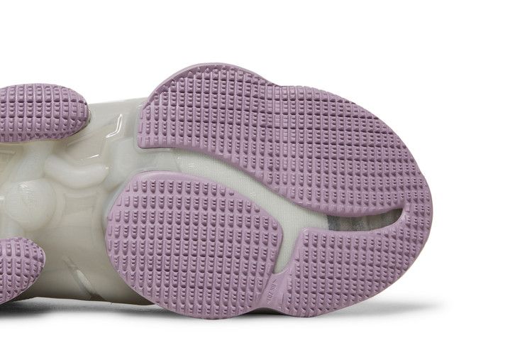 Nike LeBron 19 'The Cast'